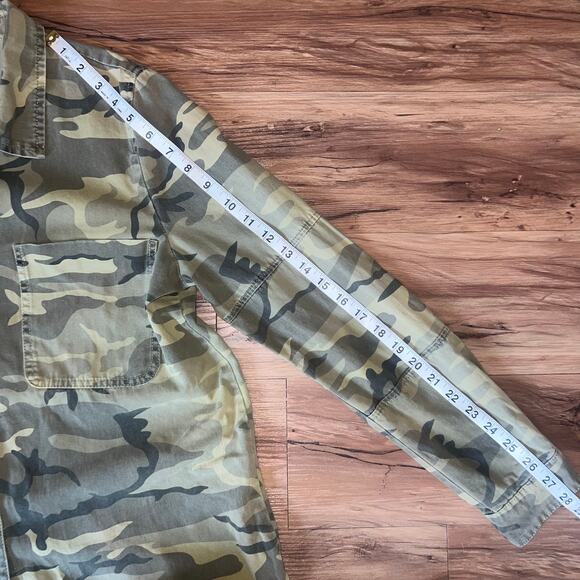 Stylish Green Camo Denim Jacket Size Large Button Down Shirt Utility Army - Picture 7 of 8